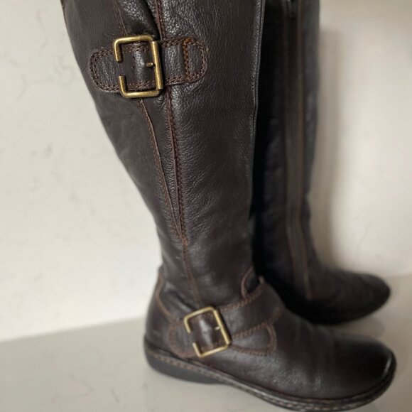 B.O.C. Born Women’s Tall High Dark Brown Riding Leather Riding Boots Buckle 6.5 - Picture 1 of 6